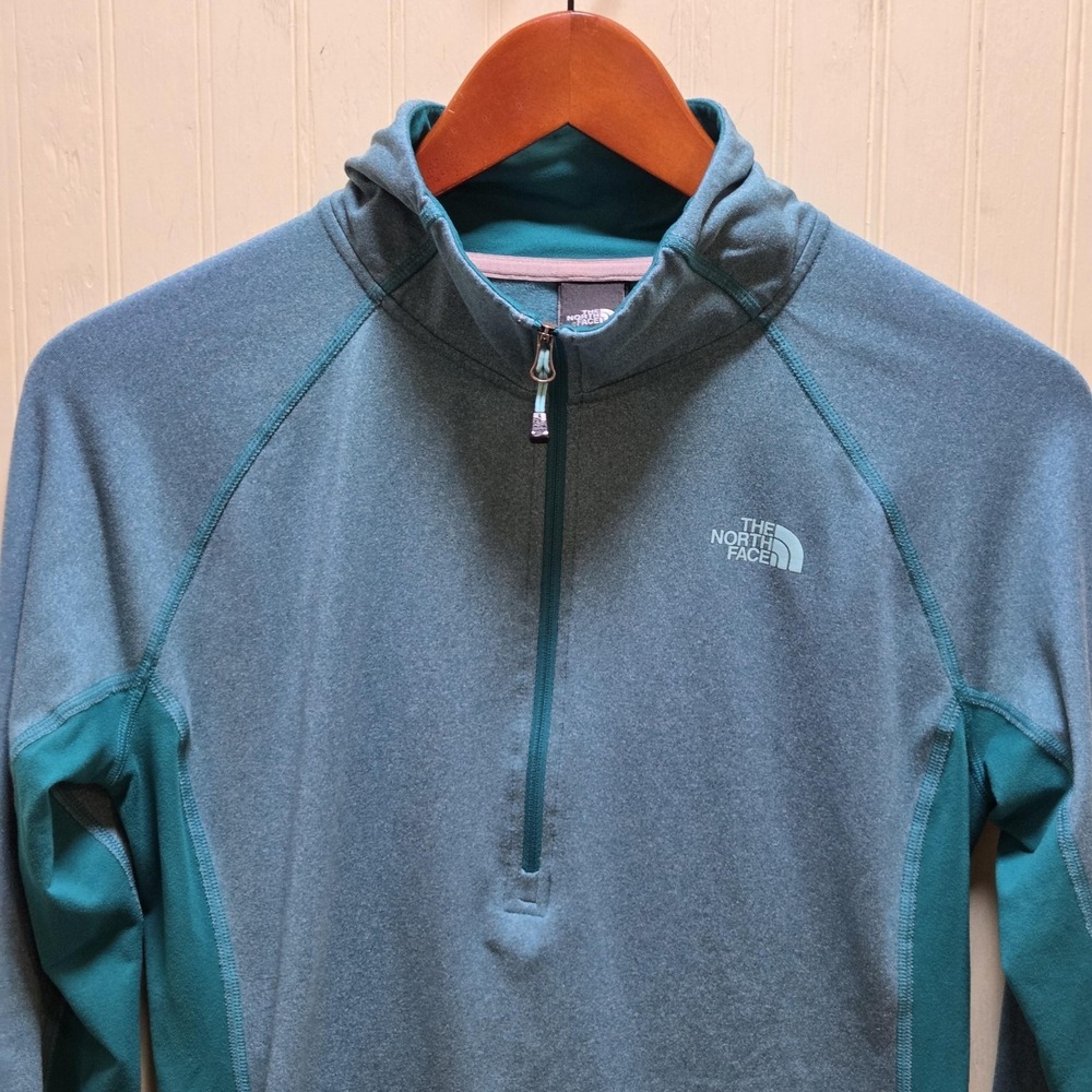 The North Face Pullover Womens Medium Blue Colorblock 1/4 Zip Mock Neck Top
